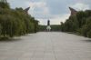 Sowjetisches-Ehrenmal-BerlinTreptow-2013-130827-DSC_0119.jpg